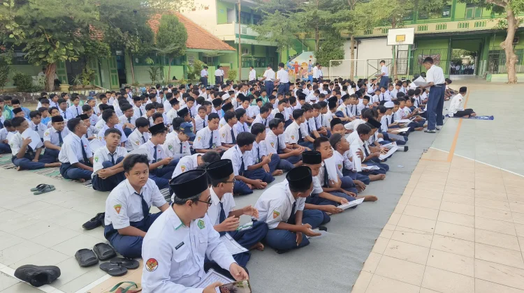 Pembiasaan Salat Dhuha dan Khotmil Al-Qur'an Perkuat Karakter Religius Siswa