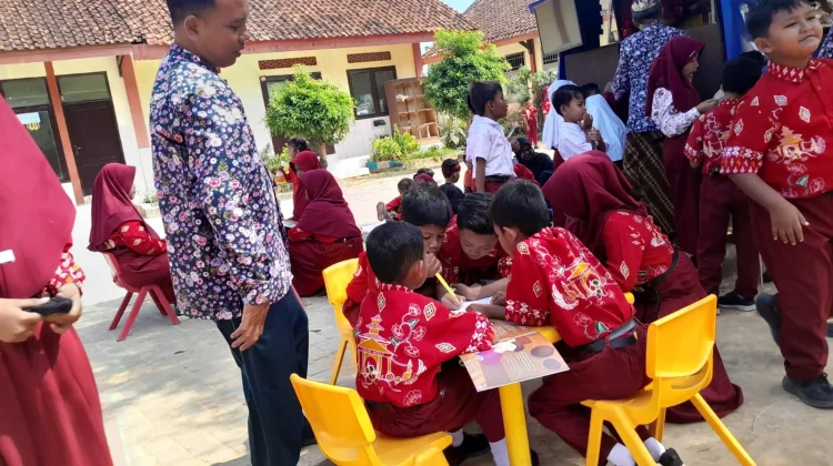 Dispusip Sumenep Hadir di SDN Gunggung 1 Dongkrak Literasi Siswa