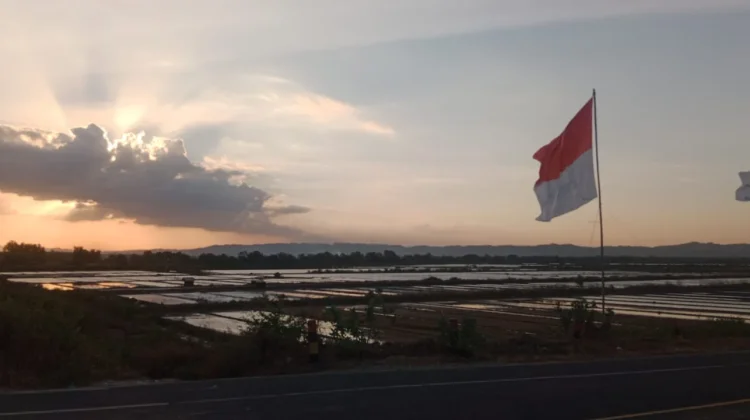 Merah Putih Kobarkan Semangat Swasembada Garam Nasional