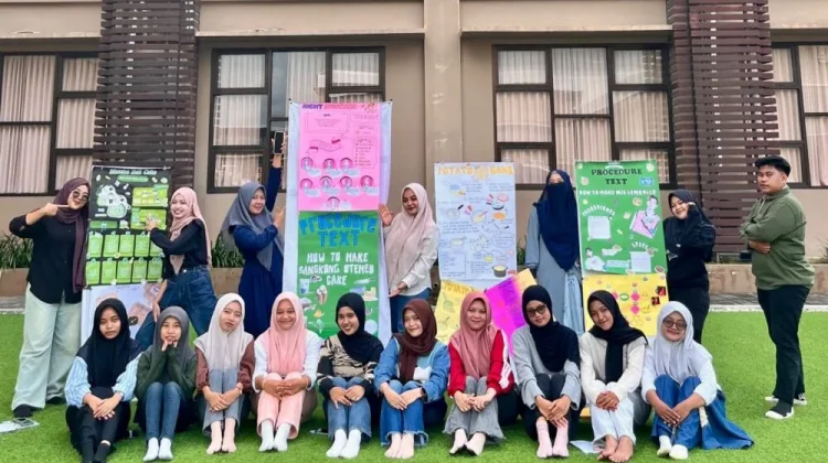BKI UNIBA Madura Gelar "Outdoor Poster Project" untuk "Basic Writing"