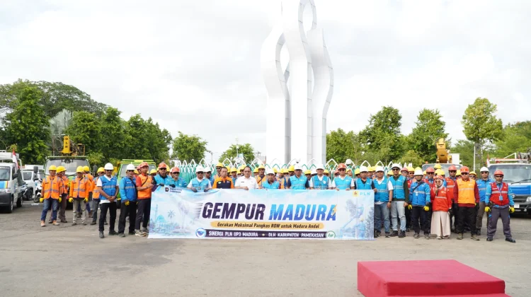 PLN UP3 Madura Gelar Apel Pasukan “GEMPUR MADURA – GESIT POLL” di Monumen Arek Lancor