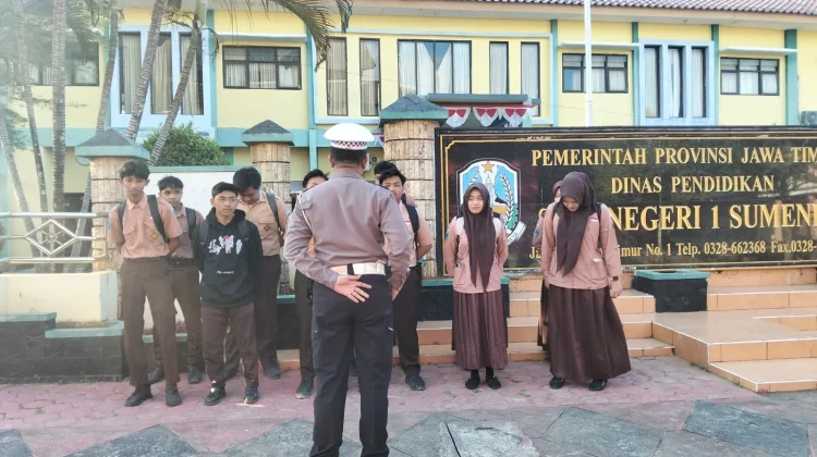 Polantas Menyapa, Satlantas Polresta Sumenep Edukasi Pelajar SMAN 1