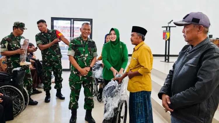 Kaki Palsu hingga Kursi Roda, Bakti TNI AD Bantu Warga Sumenep