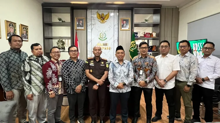 HUT ke-81 RI, PLN UP3 Madura Perkuat Sinergi dengan Kejari Sampang