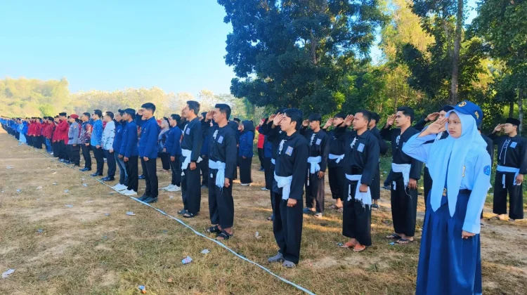 SH Terate Guluk-Guluk Gelar Upacara dan Hormati Para Pahlawan