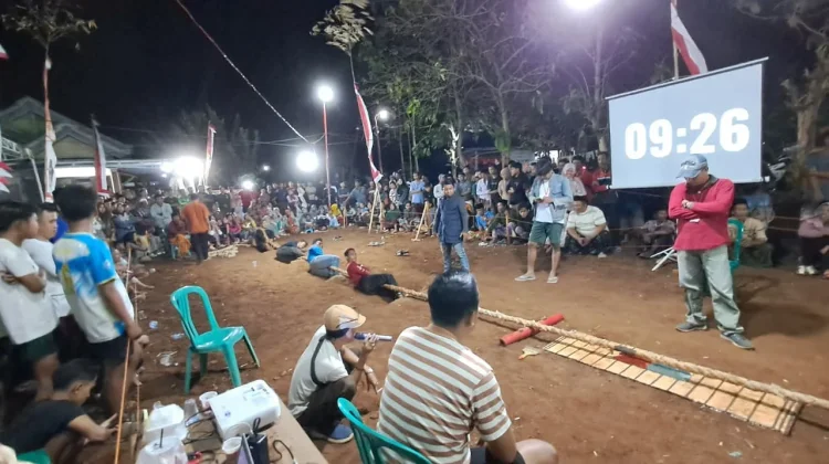 Lomba Tarik Tambang Meriahkan HUT RI ke-81 di Kalimook