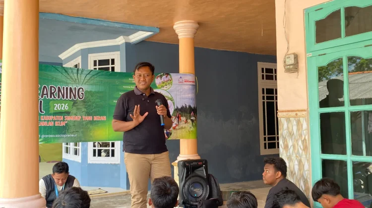 Hari Kelima, Siswa Belajar Hidroponik dari Galon Bekas