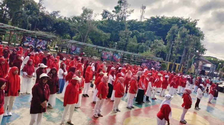 Guru PAUD Kota Sumenep Adu Semangat Meriahkan HUT RI