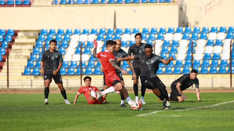 Jose Gomes Puji Performa Madura United saat Uji Coba Lawan Borneo FC