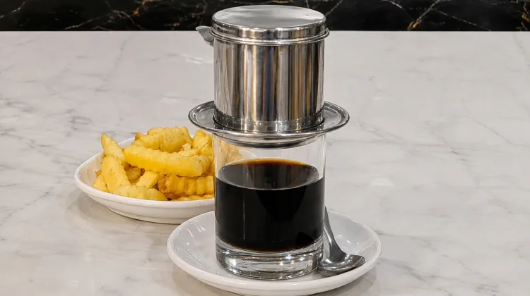 Anti Buru-Buru! Cara Santai Menikmati Seduhan Kopi dengan Vietnam Drip