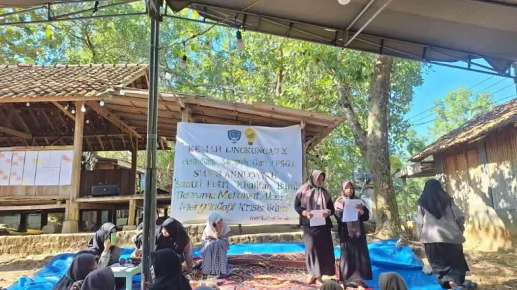 Kemah Lingkungan Ke-10 PSG Dorong Santri Annuqayah Kurangi Sampah Plastik