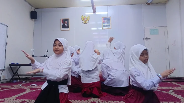 Menari untuk Negeri: KKN Annuqayah Tanamkan Cinta Indonesia di Jeddah