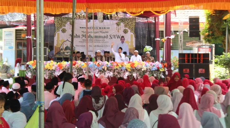Kolaborasi Komite dan Paguyuban, SDN Karta Barat Gelar Peringatan Maulid Nabi