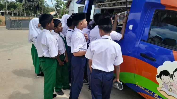 Perpusling Hadir di MTs Nurul Islam Sumenep untuk Dongkrak Literasi Siswa