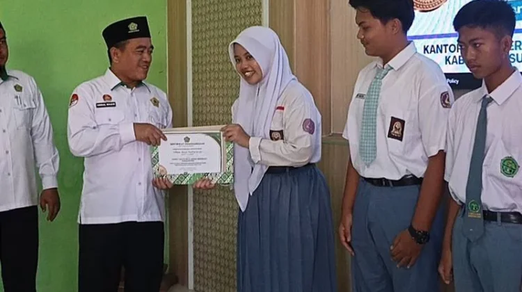 Enam Gelar Diraih, SMAN 1 Sumenep Juara Umum OMI 2026