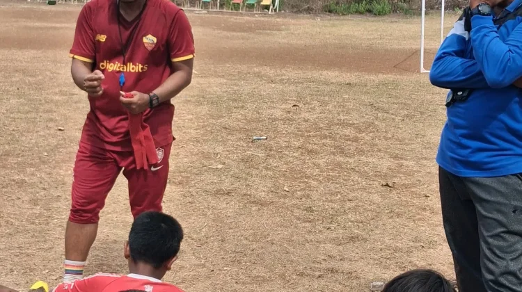 Tim Sepak Bola Mini KKKS Pasongsongan Bertanding di Ajang Antar Kecamatan