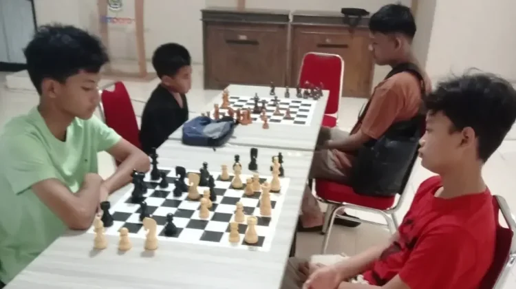 Siasati Regenerasi, Percasi Bangkalan Genjot Latihan Atlet Catur