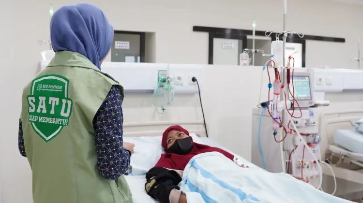 10 Tahun Jalani Hemodialisis, Wulan Tetap Semangat Berkat Dukungan Suami dan JKN