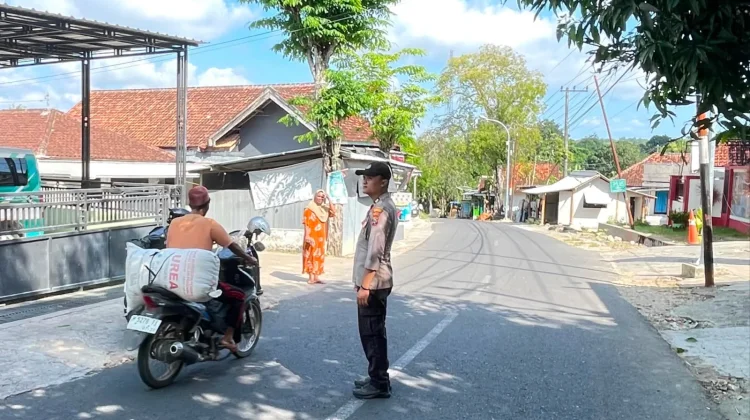 Poros Pagi Polsek Batuputih Lancarkan Arus
