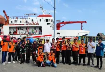 Pramuka Sumenep Terjunkan Personel Amankan Arus Mudik di Pelabuhan Kalianget