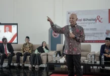 Pemberdayaan Ekonomi, MH Said Abdullah Beri Modal kepada Wali Murid FIES
