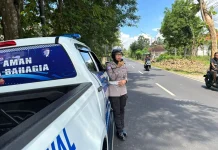 Polantas Sumenep Sapa Pengguna Jalan