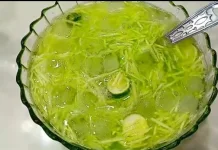 Es Timun Lemon Jadi Primadona Baru di tengah Cuaca Terik Madura