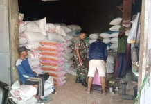 Babinsa Sumenep Turun Langsung ke Penggilingan, Pastikan Rantai Pasok Beras