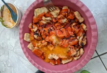 Serunya Rame-Rame Menikmati Pentol Tahu Mini