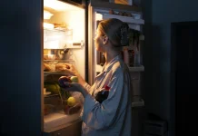 Ritual Modern Pelepas Penat "Fridge Cigarette", Apa Itu?