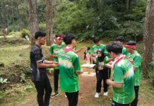 Mahasiswa PJKR UPI Sumenep Latih Fokus Melalui Simulasi Penjinak Bom