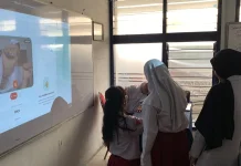 Mahasiswa PENS Kembangkan AI Pembelajaran Bahasa Isyarat