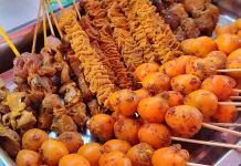 Jeroan Tusuk Masih Jadi Primadona Kuliner Pinggir Jalan