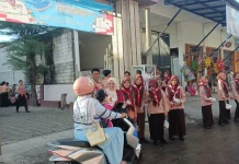 SMADA Berbagi, Tebar Kepedulian Lewat Aksi Nasi Gratis