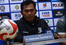 Tekanan Besar, Caretaker Madura United Minta Pemain Tingkatkan Motivasi