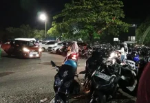Antusiasme Warga Tinggi, Area Parkir Sumenep Festival Musik Tongtong Meluber