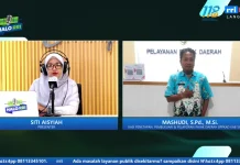 Halo RRI: Bapenda Sampang Tanggapi Baliho Rusak di Karang Dalem