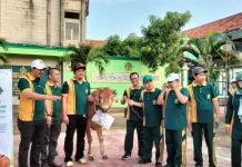 Ratusan Kaum Dhuafa Terima Daging Kurban dari Kemenag Sumenep