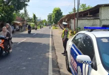 Satlantas Sumenep Patroli Kawasan Rawan Kecelakaan di Gapura