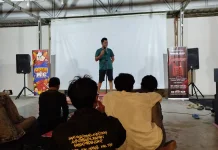 Respons Penonton Jadi Penentu, Komika Sumenep Uji Materi Baru lewat Open Mic