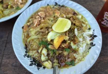 Soto Ayam: Menu Sarapan Hangat Paling Diburu di Pagi Hari