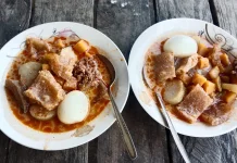 Lontong Lodeh Karopo' Ora', Perpaduan Kuliner Tradisional yang Melekat di Lidah Masy