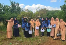 Petik Jeruk Sambil Belajar, DWP Disperkimhub Promosikan Agrowisata Lokal
