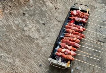 Sate Tetap Favorit, Ini Cara Menikmatinya dengan Lebih Sehat