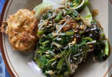 Sayur Kangkung Siram Bumbu Petis Rumahan Jadi Favorit, Menggugah Selera