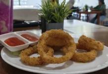 Bijak dalam Mengkonsumsi: Lezat dan Renyahnya Onion Ring Menggugah Selera