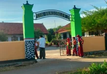 Gerbang Sekolah Bukan Sekadar Pintu Masuk