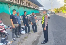 Satlantas Polresta Sumenep Sapa Sopir, Tekankan Tertib Parkir