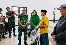 Kaki Palsu hingga Kursi Roda, Bakti TNI AD Bantu Warga Sumenep