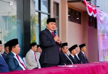 Prof Achsanul Qosasi Ajak Mahasiswa UNIBA Madura Buktikan Prestasi